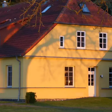 Gut Rattelvitz Insel Ruegen *